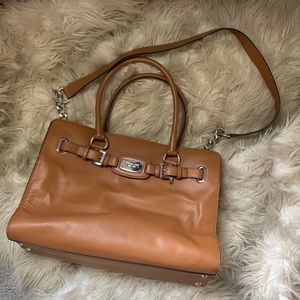 Michael Kors purse/crossbody
